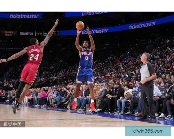 湖人热火对决东皇组合携手冲击双杀 阿德巴约复出力求止连败